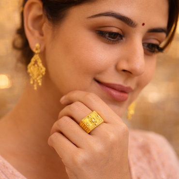 Rajmudra Classic Gold Signet Ring (22KT)